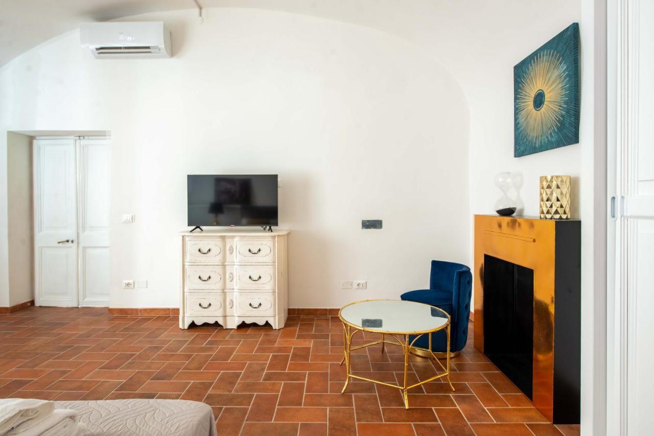 Navona 7 Suite Roma Esterno foto