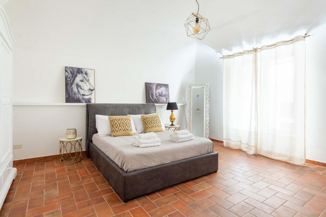 Navona 7 Suite Roma Esterno foto