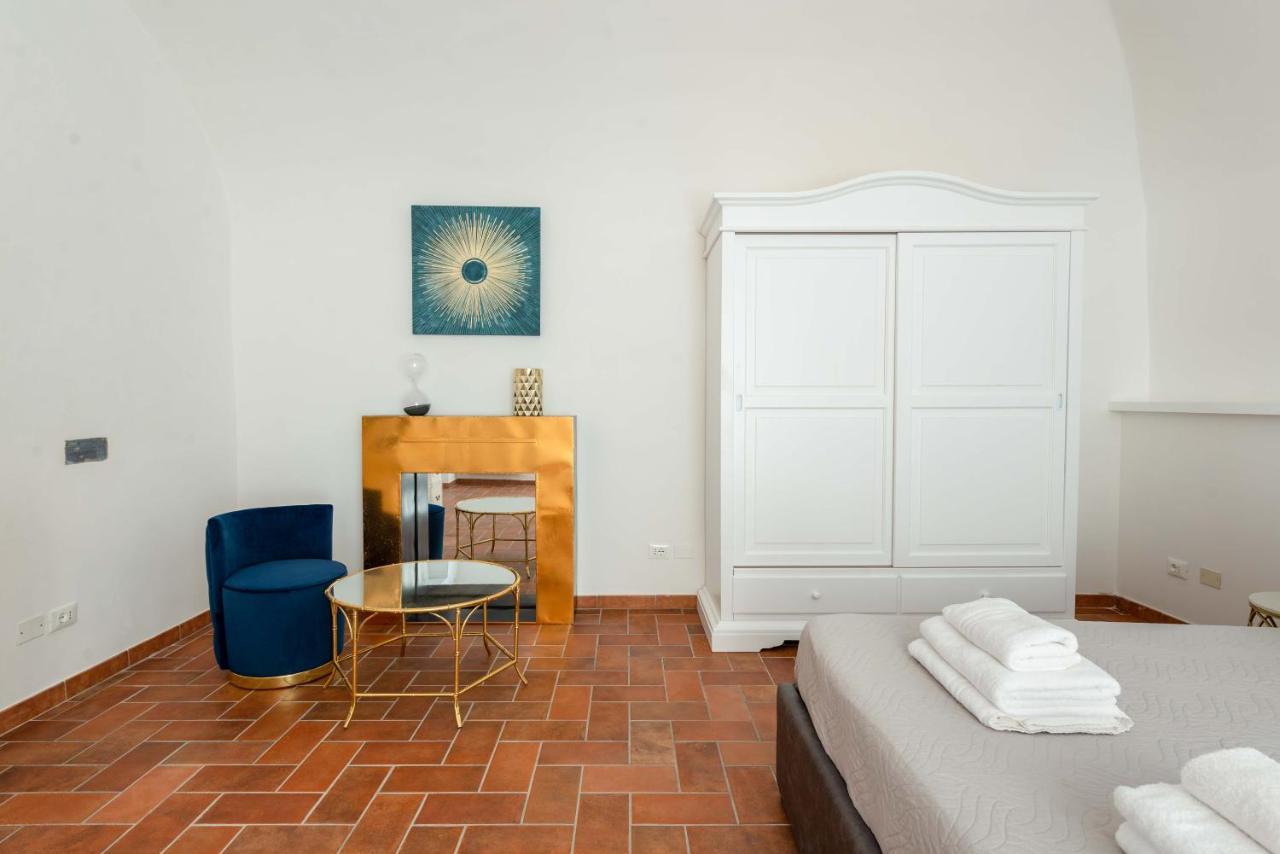 Navona 7 Suite Roma Esterno foto