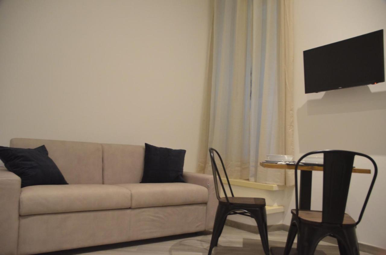 Navona 7 Suite Roma Esterno foto